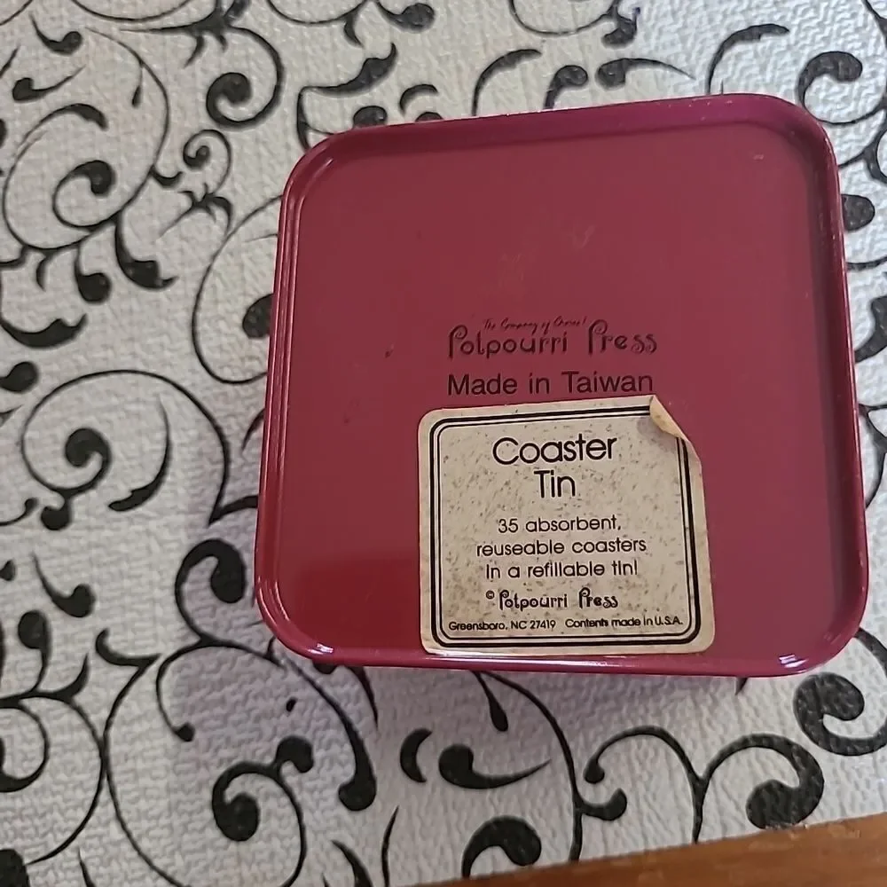 Potpourri Press Coaster Tin with 35 Coasters